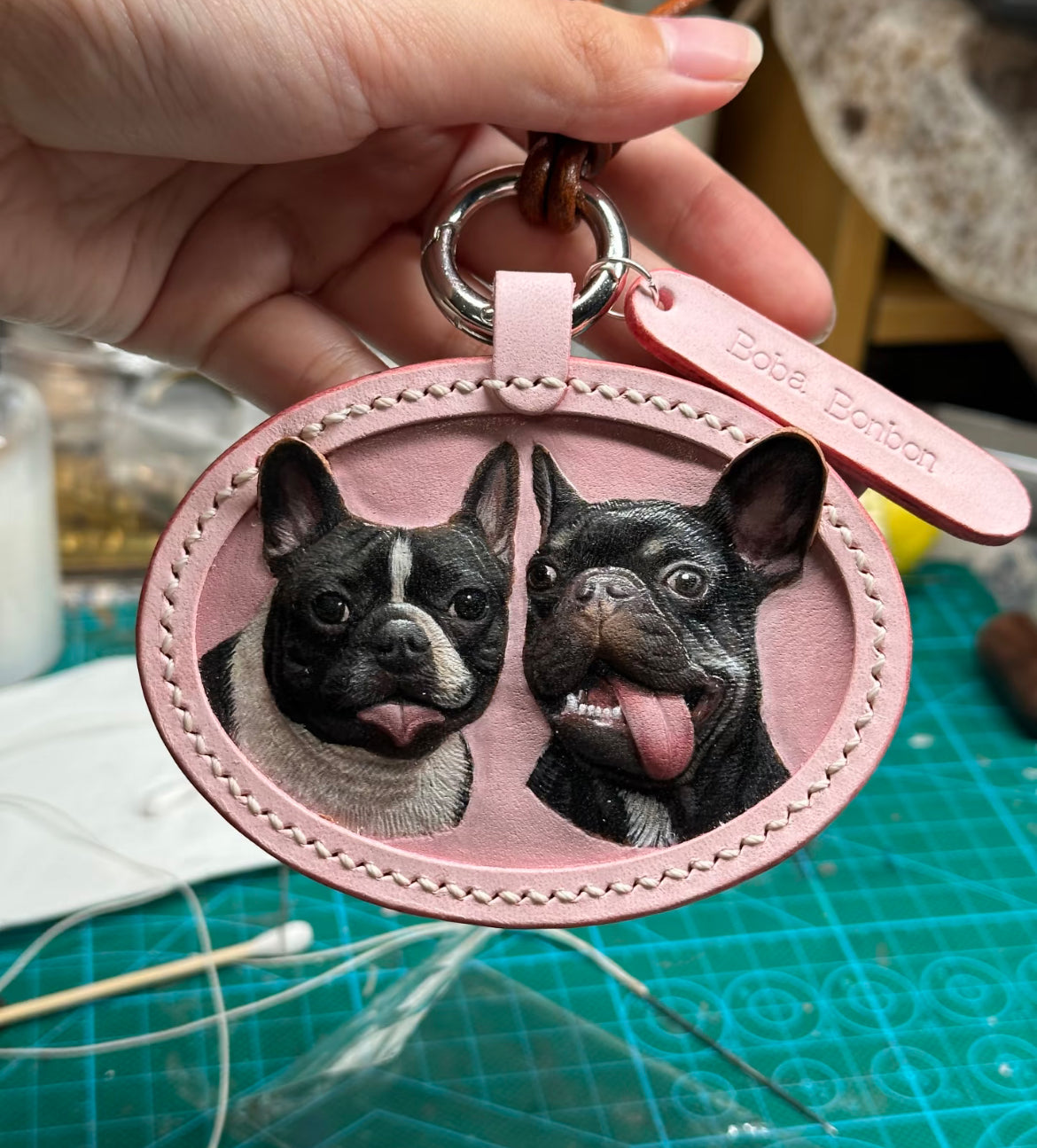 Oval- Framed Dual-Pet style